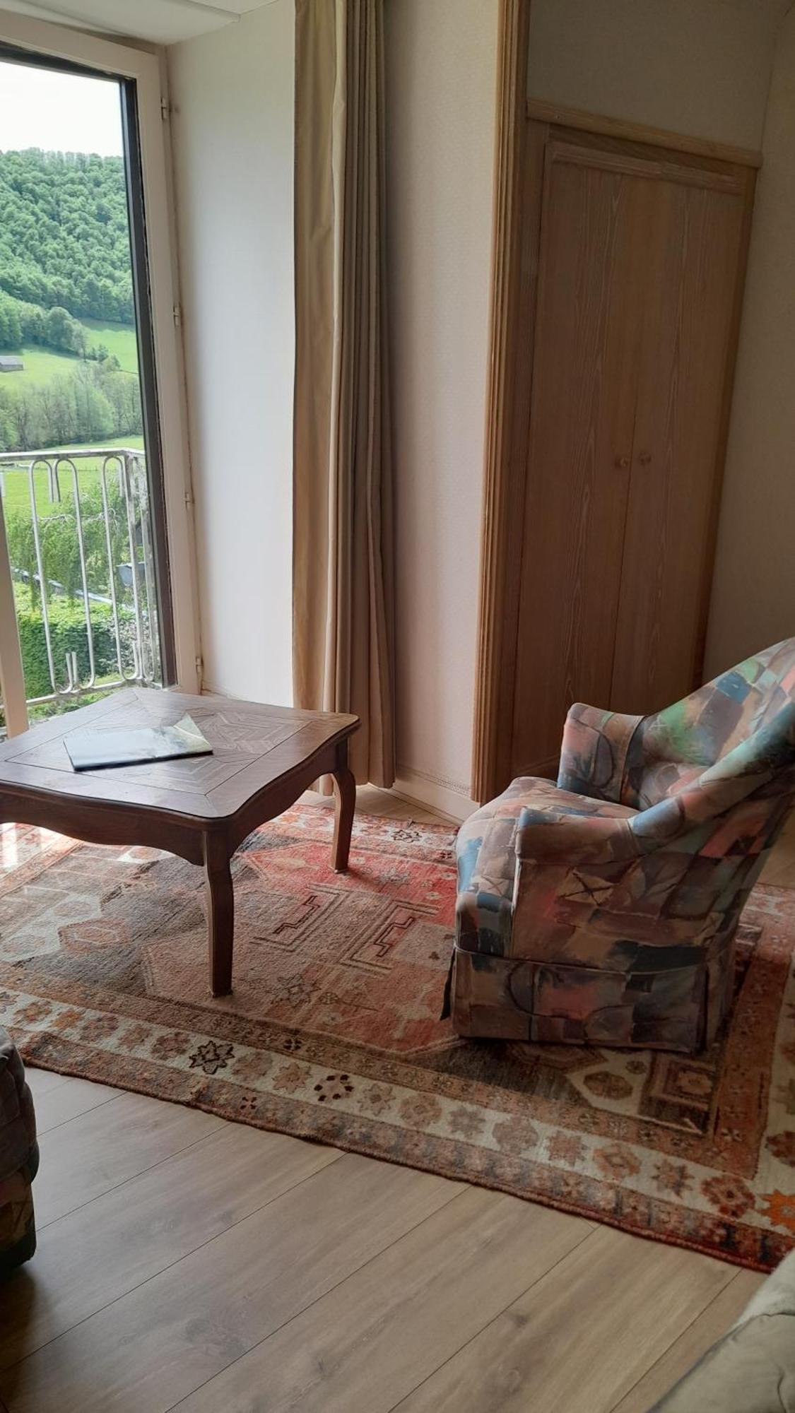 Chambre D'Hote Dans Le Cantal Vallee De La Maronne Saint-Martin-Valmeroux Bagian luar foto