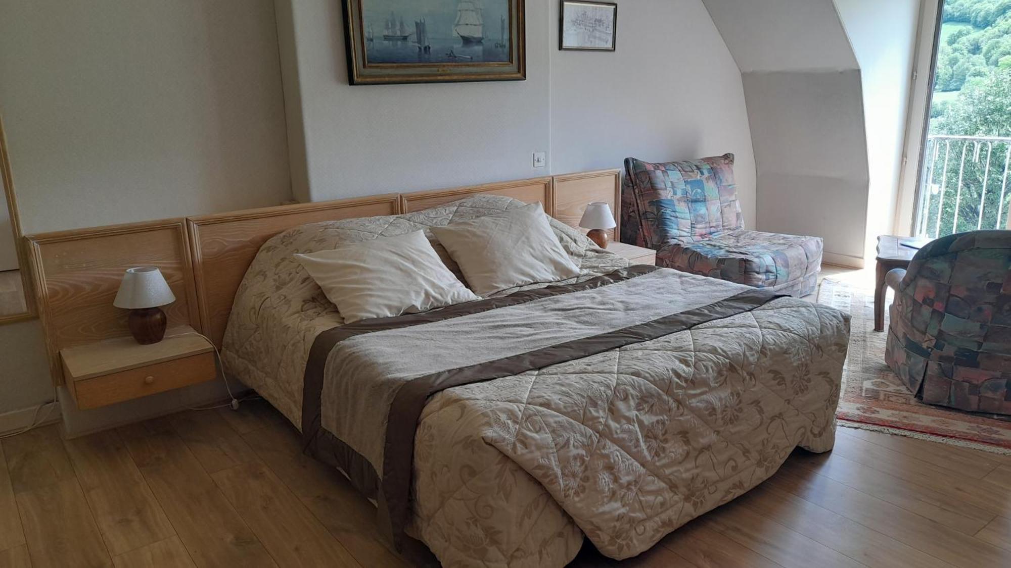 Chambre D'Hote Dans Le Cantal Vallee De La Maronne Saint-Martin-Valmeroux Bagian luar foto